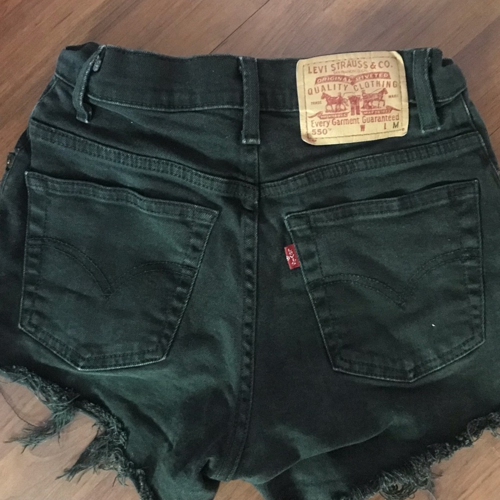 LEVI’S VINTAGE black denim high waisted shorts